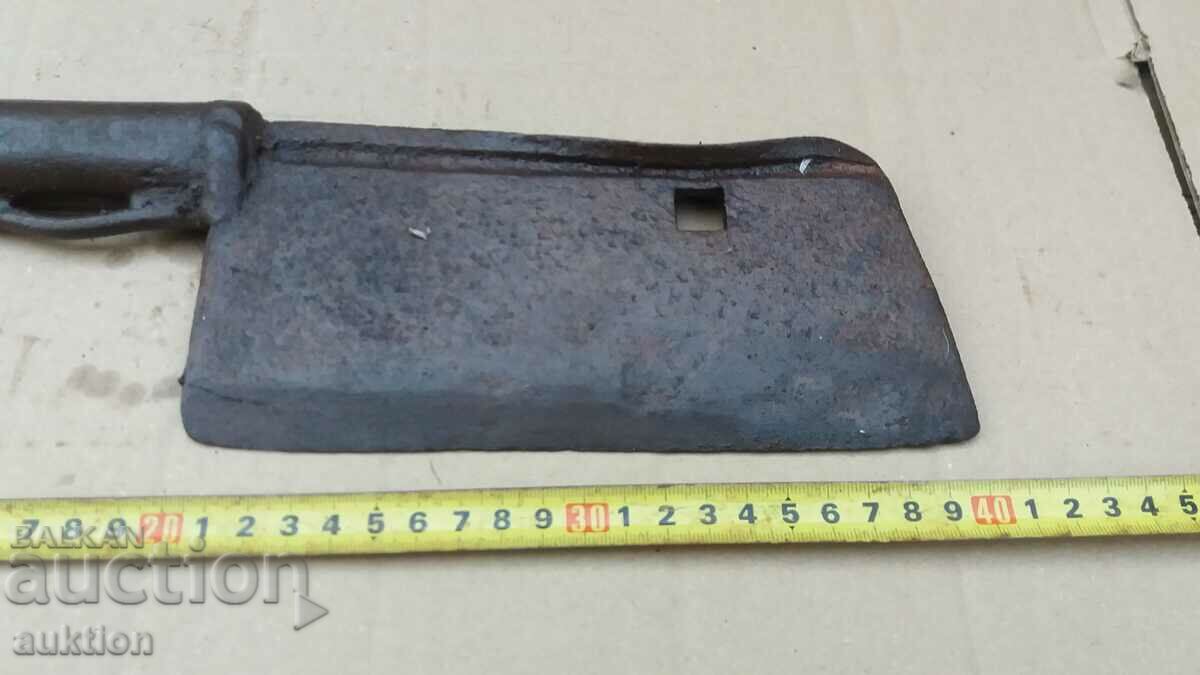 MASSIVE BUTCHER BUTCHER with price 12.99 BGN | € 6.64