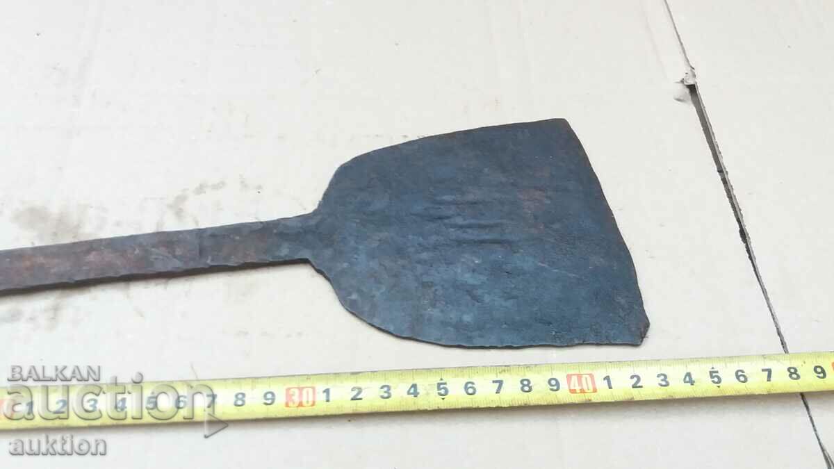 Auction SCRATCH - REVIVAL WROUGHT IRON Auction SCRATCH - REVIVAL WROUGHT IRON