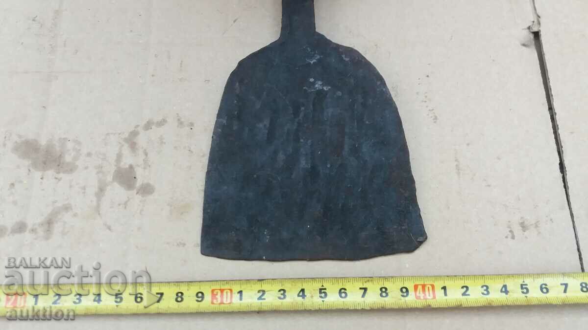 SCRATCH - REVIVAL WROUGHT IRON - 6 SCRATCH - REVIVAL WROUGHT IRON - 6