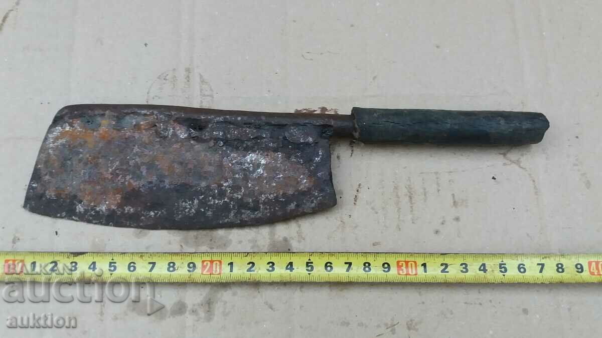 MASSIVE BUTCHER BUTCHER with price 9.99 BGN | € 5.11 MASSIVE BUTCHER BUTCHER with price 9.99 BGN | € 5.11