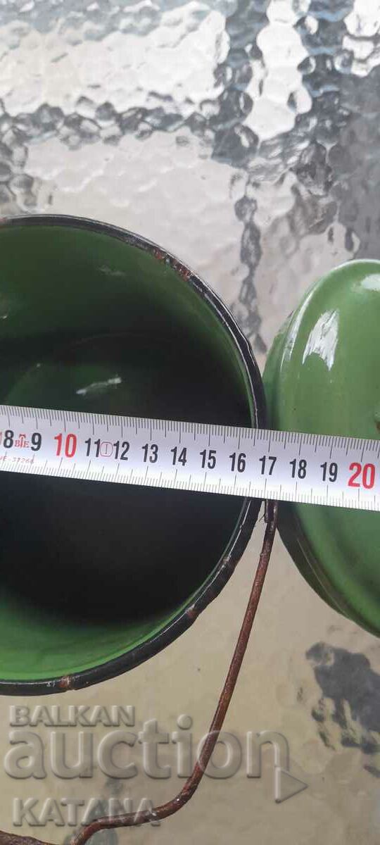 Delivery of Enamel casserole dish Delivery of Enamel casserole dish