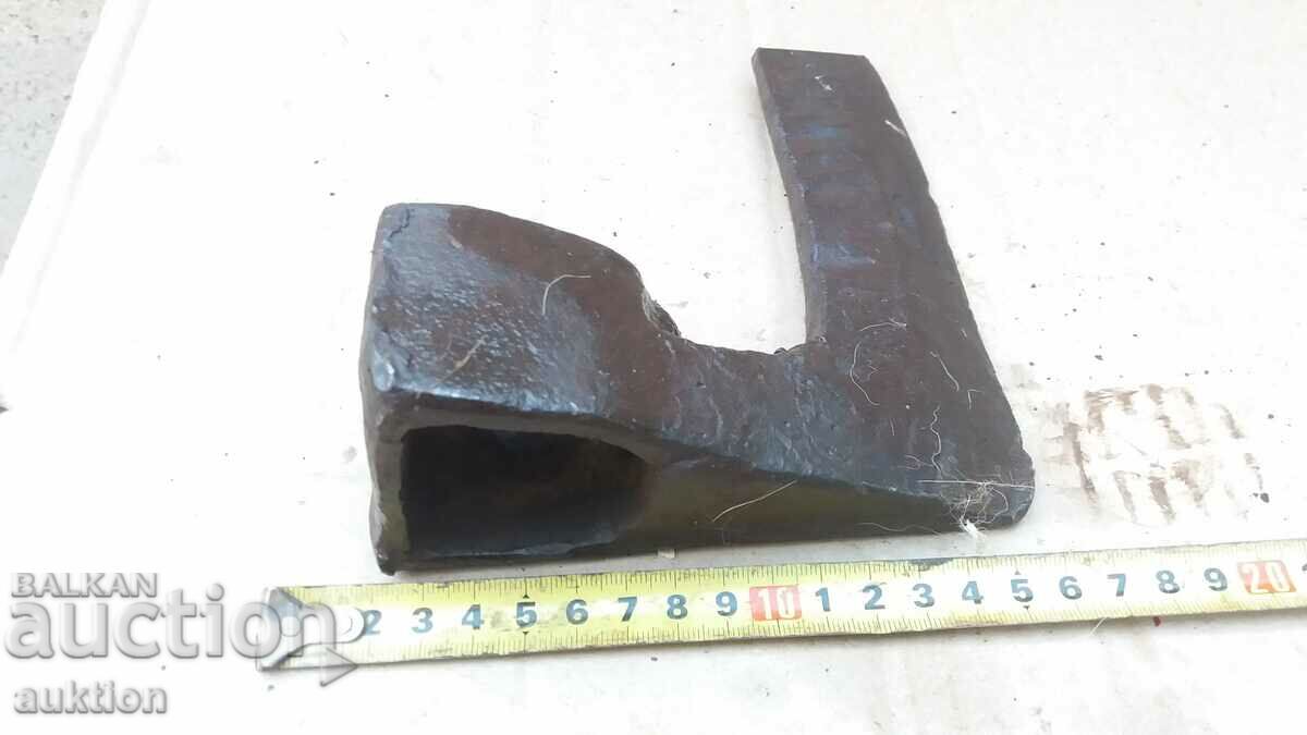 OLD MASSIVE AX - 7 OLD MASSIVE AX - 7