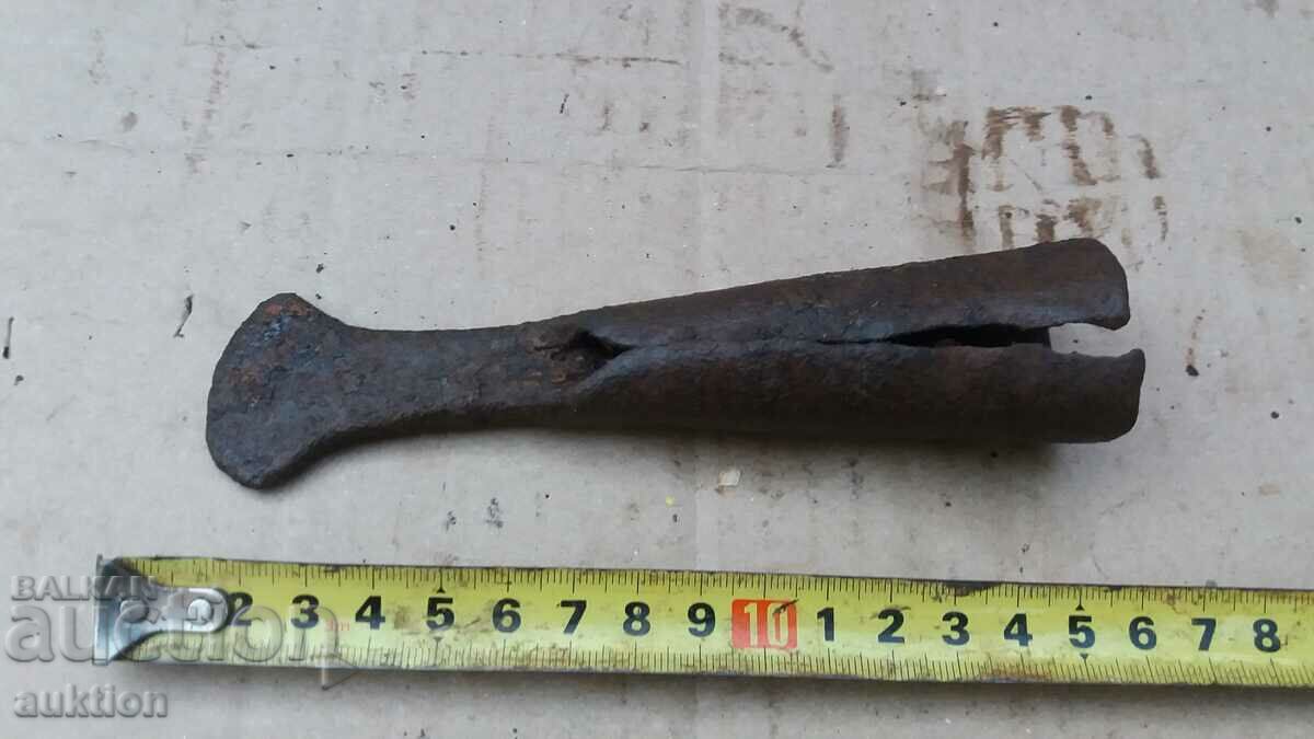 Delivery of SCRATCH - REVIVAL WROUGHT IRON Delivery of SCRATCH - REVIVAL WROUGHT IRON