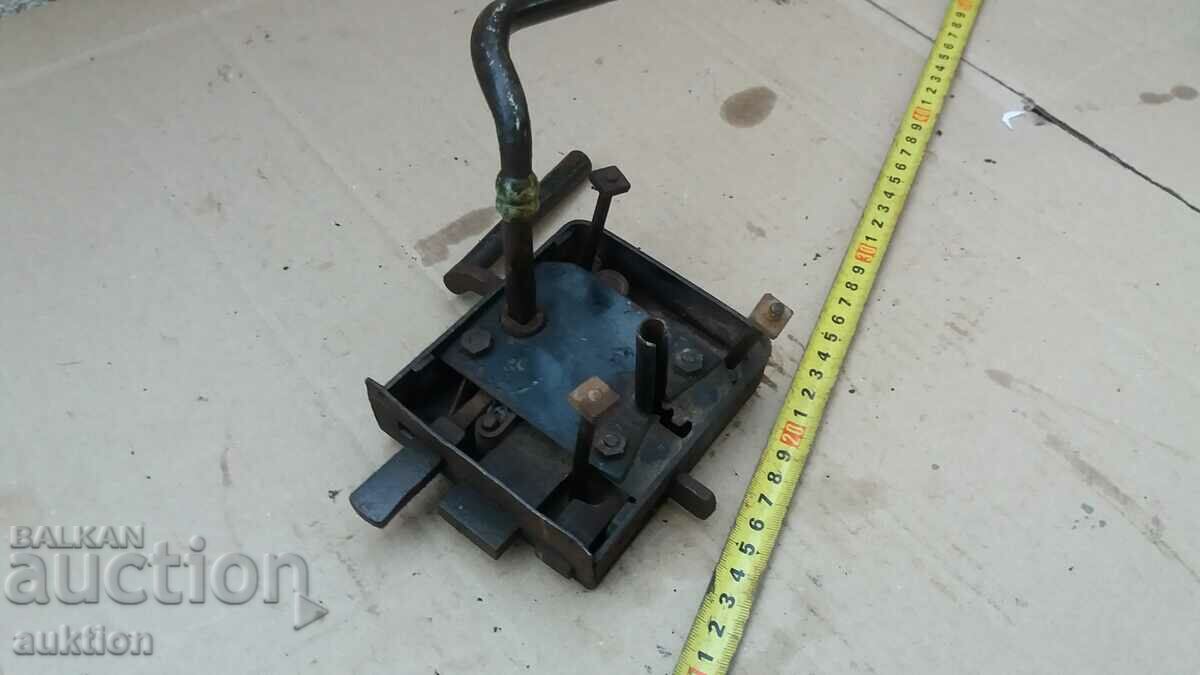 FORGED OLD GATE LOCK - 6 FORGED OLD GATE LOCK - 6