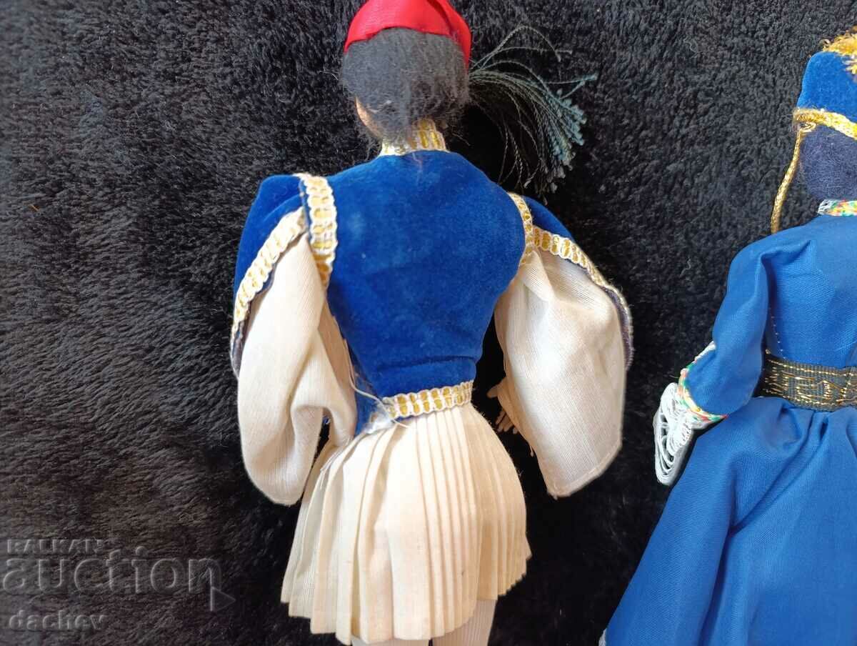 old large dolls in folk costumes - TOP CONDITION! - 5