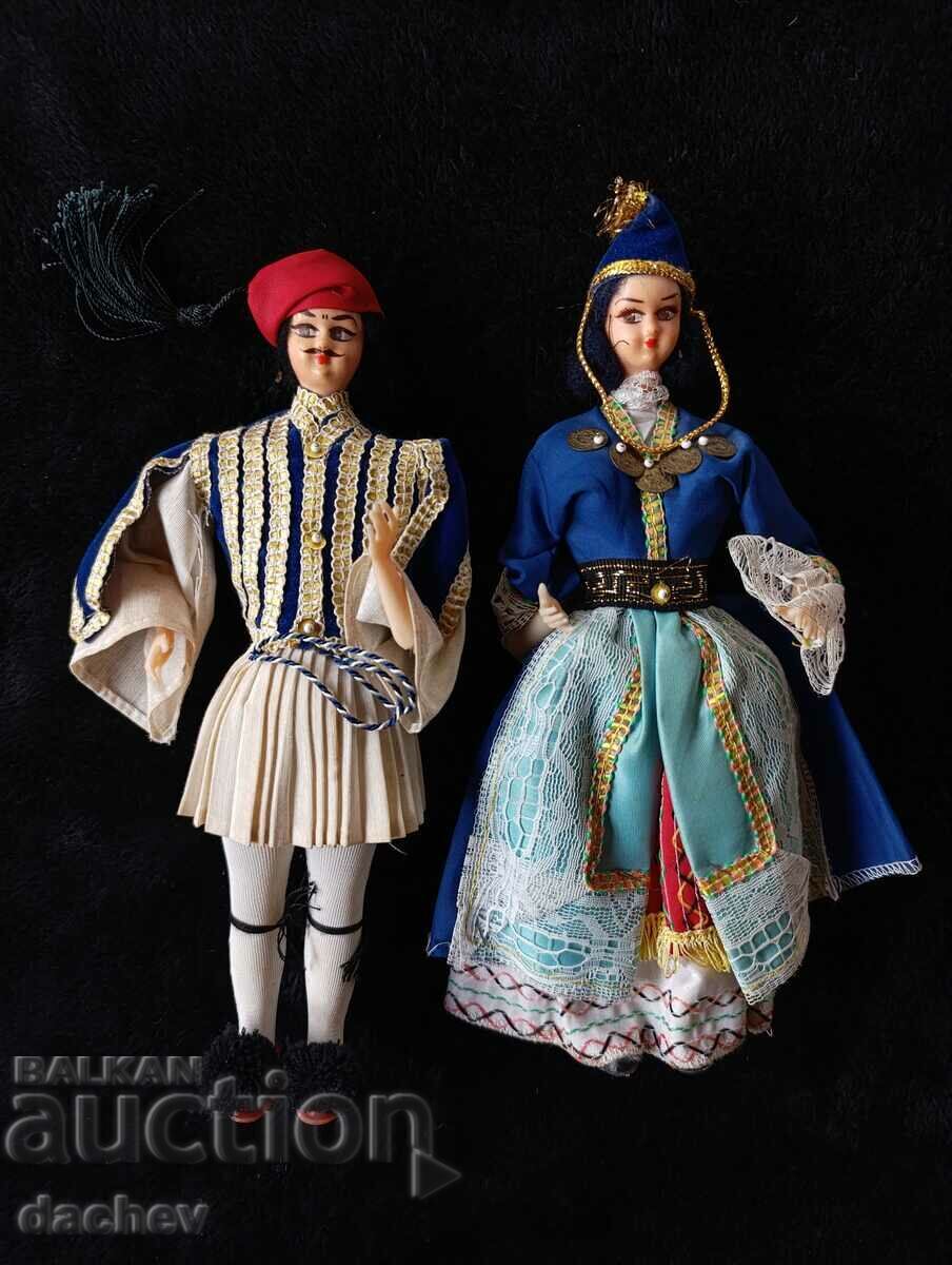 old large dolls in folk costumes - TOP CONDITION! - 6