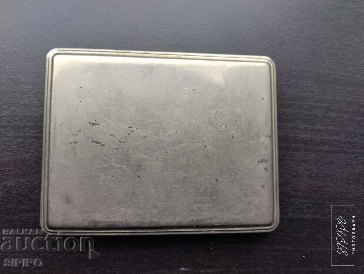 60's snuff box,