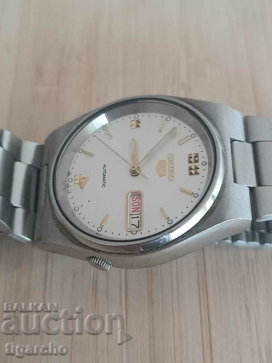 Часовник Seiko 5 - 7 Часовник Seiko 5 - 7