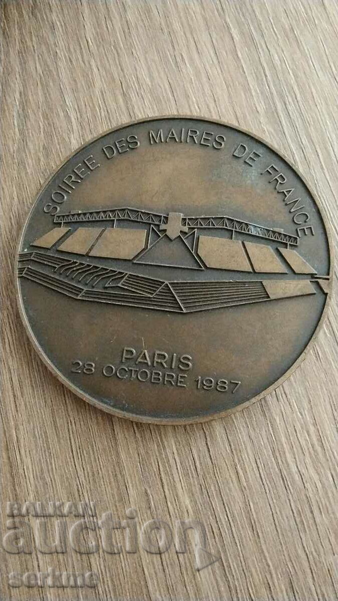 Plaque France 1987 with price 80.00 BGN | € 40.90 Plaque France 1987 with price 80.00 BGN | € 40.90