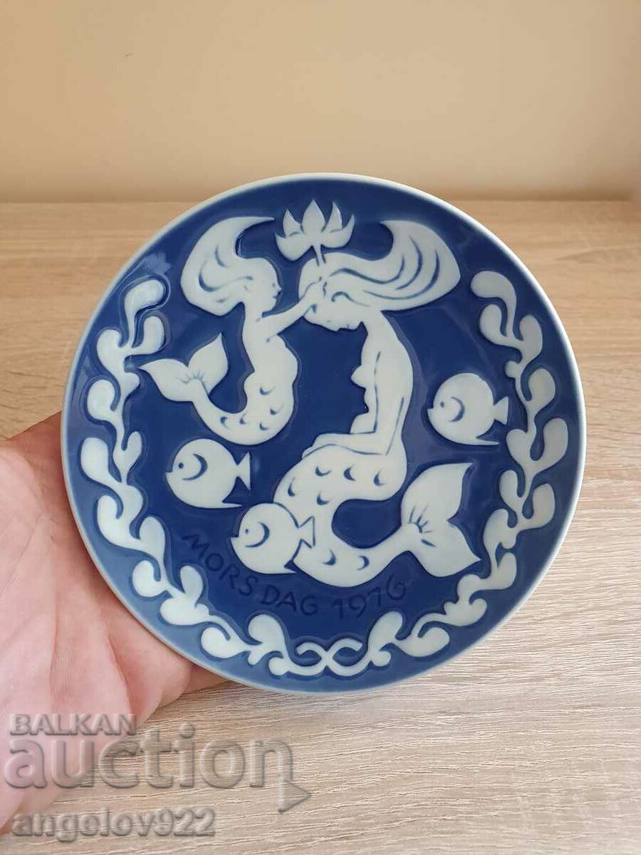 Danish porcelain wall plate by ROYAL COPENHAGEN