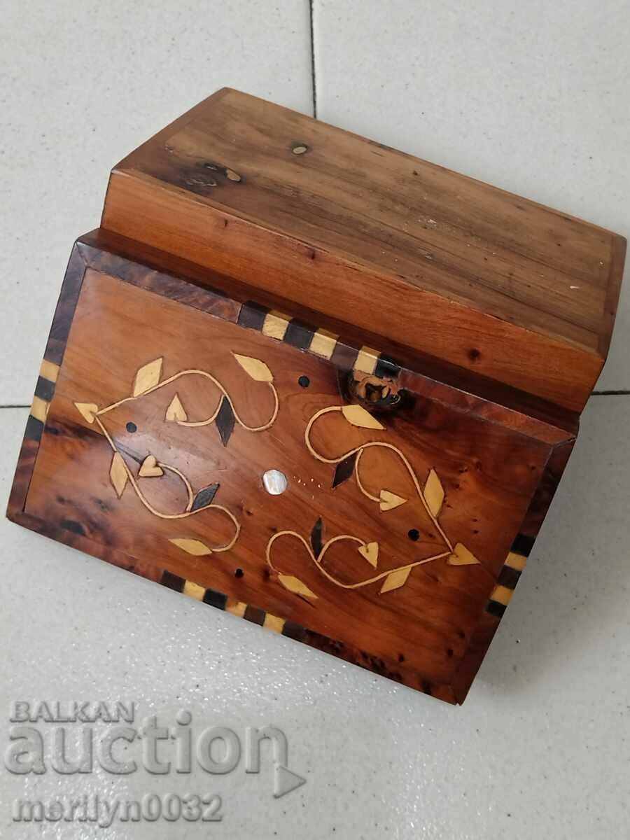 Παράδοση Παλιά ένθετη κοσμηματοθήκη από καρυδιά NRB Παράδοση Παλιά ένθετη κοσμηματοθήκη από καρυδιά NRB