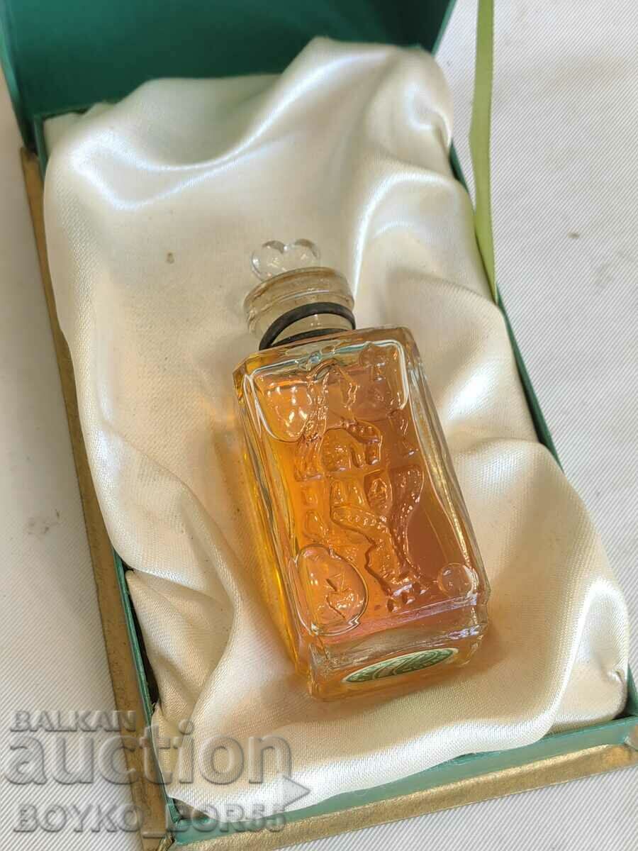 Auction Super Rare Luxury Russian USSR Women's Perfume from 1963 Auction Super Rare Luxury Russian USSR Women's Perfume from 1963