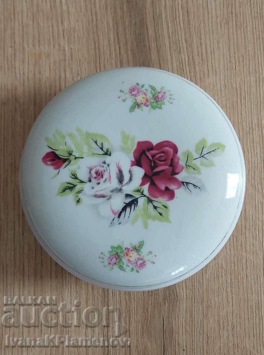 Auction Box porcelain for collectors Auction Box porcelain for collectors