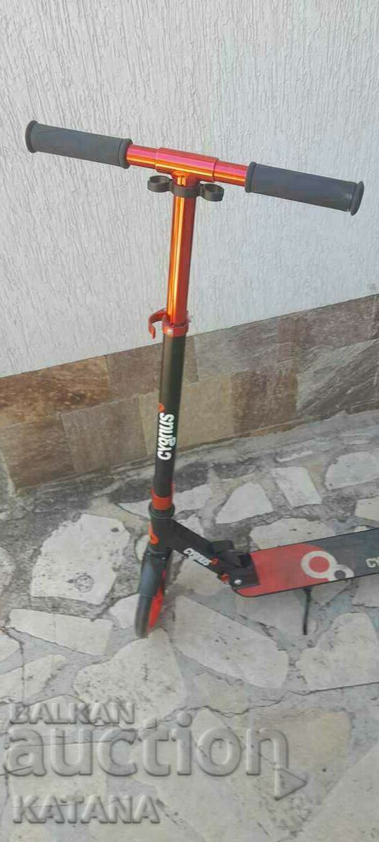 Trotineta copii CYGNUS 200 mm REDUCERE!!! cu preț 40.00 BGN | € 20.45 Trotineta copii CYGNUS 200 mm REDUCERE!!! cu preț 40.00 BGN | € 20.45