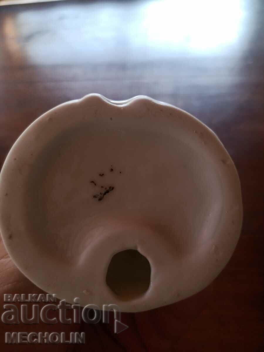 COLLECTIBLE old porcelain figurine 1 - 5 COLLECTIBLE old porcelain figurine 1 - 5