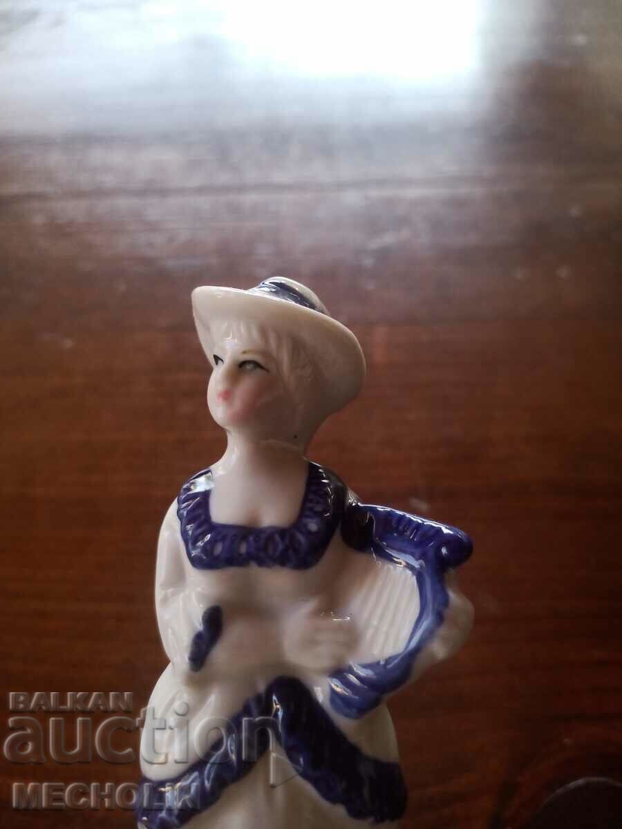 COLLECTIBLE old porcelain figurine 4 - 5
