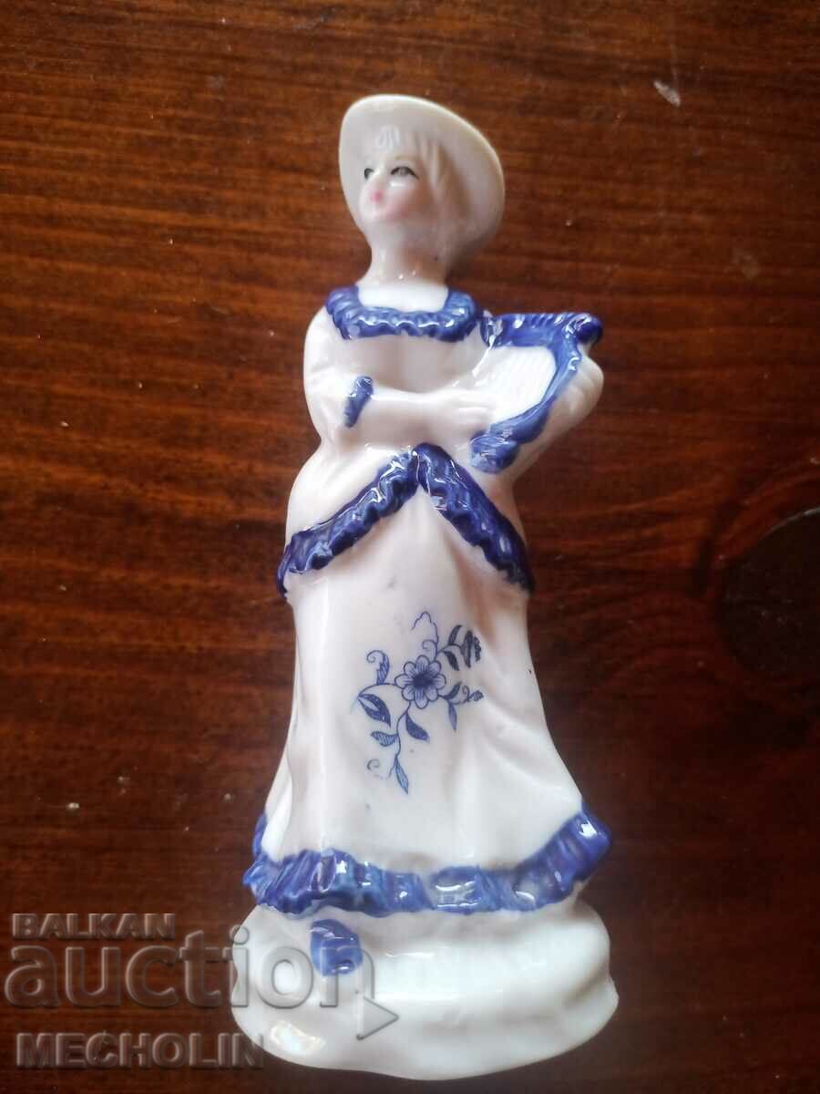 COLLECTIBLE old porcelain figurine 4