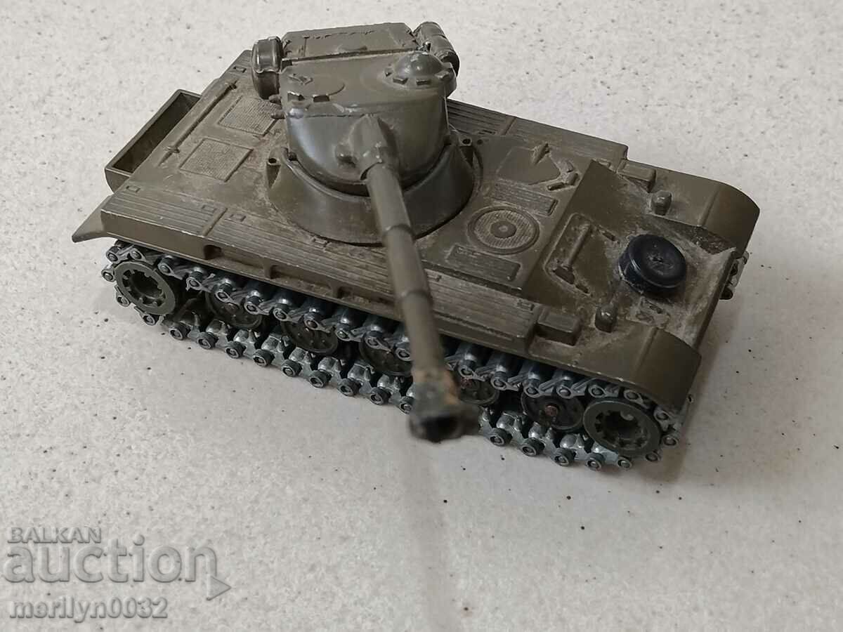 Delivery of Children's metal toy tank military 1975 Delivery of Children's metal toy tank military 1975