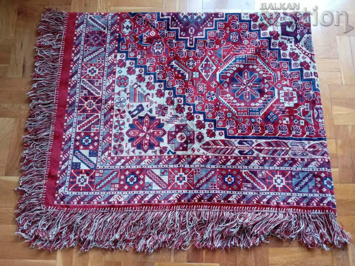 retro vintage RUG RUG WALL with fringe pattern with price 91.00 BGN | € 46.53 retro vintage RUG RUG WALL with fringe pattern with price 91.00 BGN | € 46.53