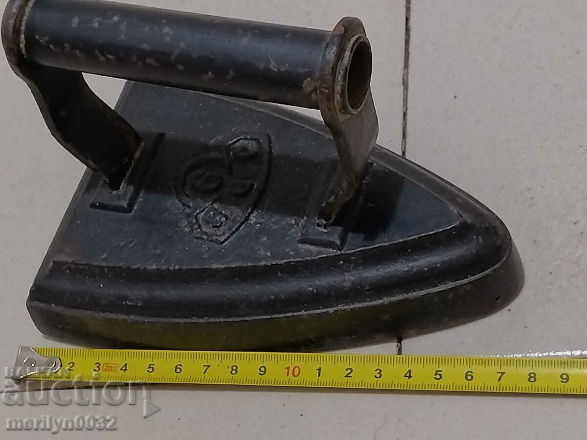 Δημοπρασία Ζεστό σίδερο Δημοπρασία Ζεστό σίδερο