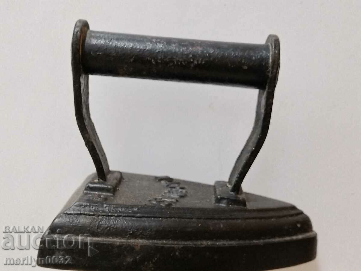 Hot iron - 7 Hot iron - 7