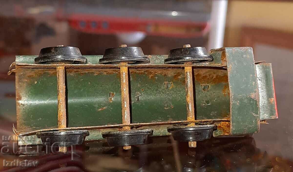 Delivery of Old Bulgarian sheet metal Locomotive Delivery of Old Bulgarian sheet metal Locomotive