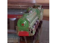 Locomotiva bulgareasca veche din tabla