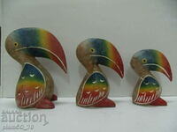 No.*7725 three old wooden figures - birds