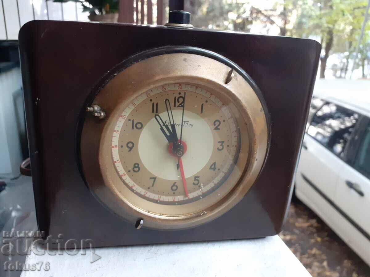 Delivery of Old electric watch Electro boy bakelite brass
