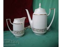 Beautiful Czech porcelain teapot 1940