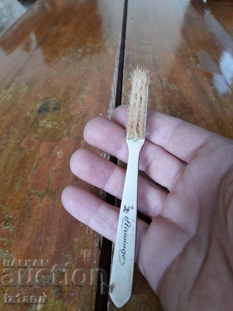 Old Flamingo toothbrush with price 11.00 BGN | € 5.62