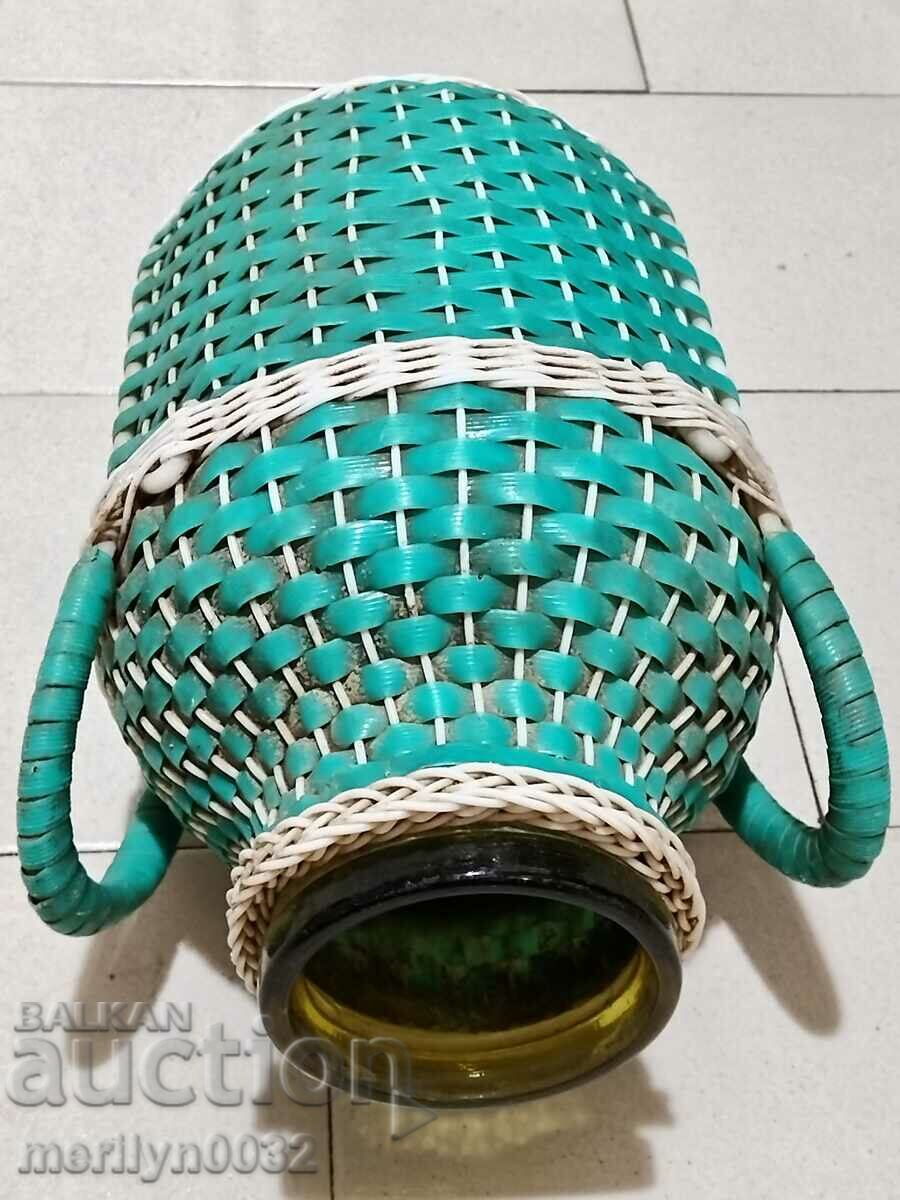 Доставка на Старинен стъклен буркан за трушия с оплетка Доставка на Старинен стъклен буркан за трушия с оплетка