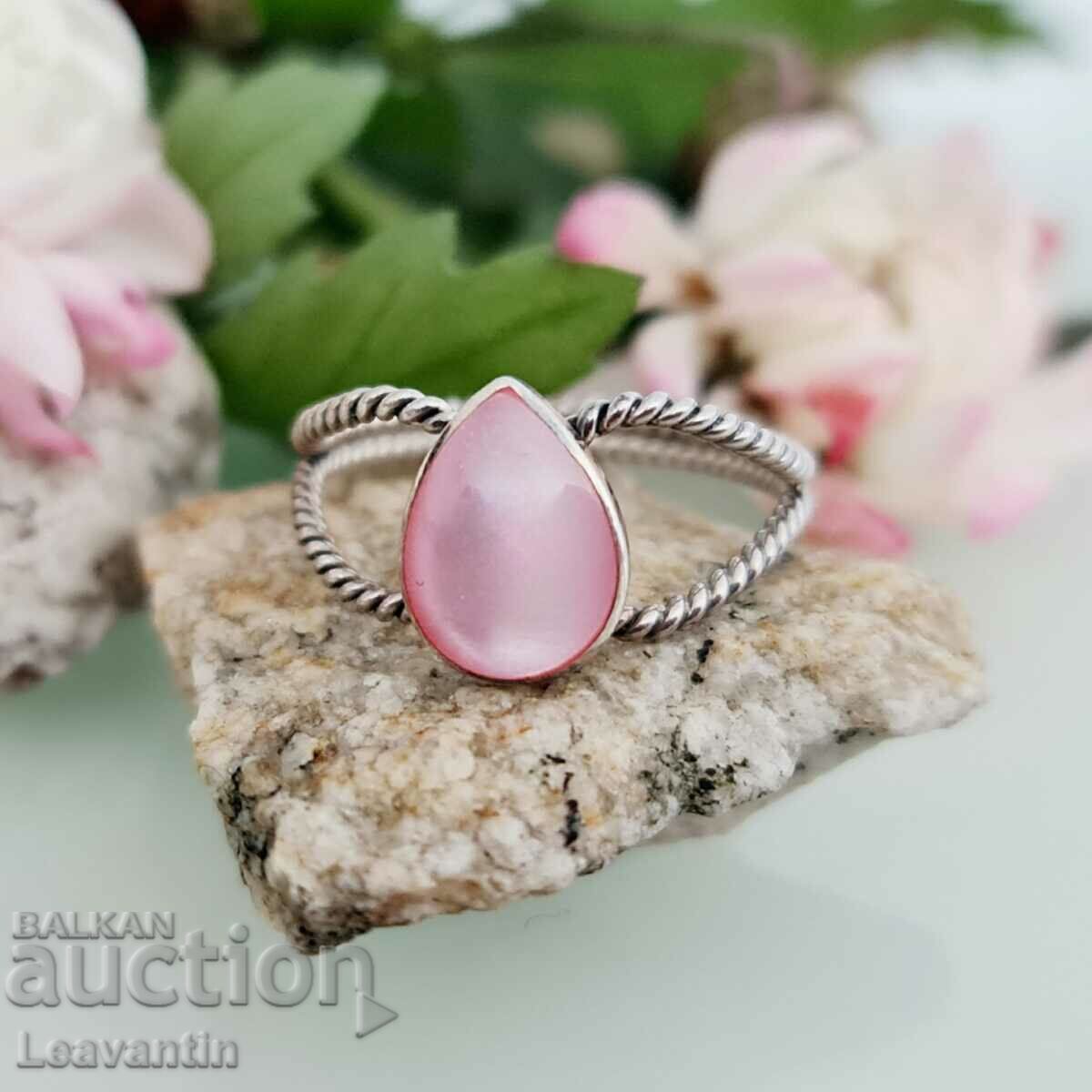 Silver ring with mother-of-pearl