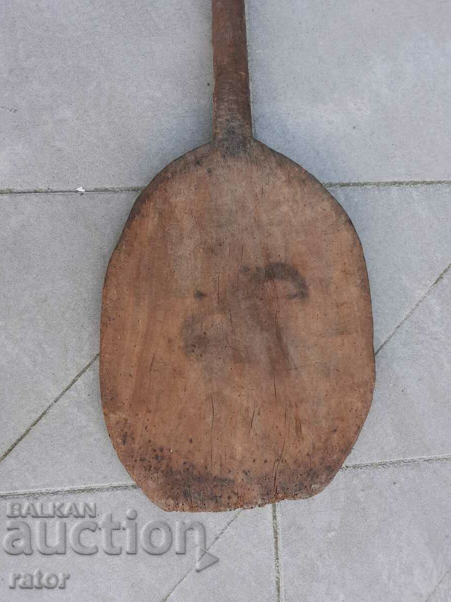 Old shovel for bread, oven, bakery with price 30.01 BGN | € 15.34 Old shovel for bread, oven, bakery with price 30.01 BGN | € 15.34