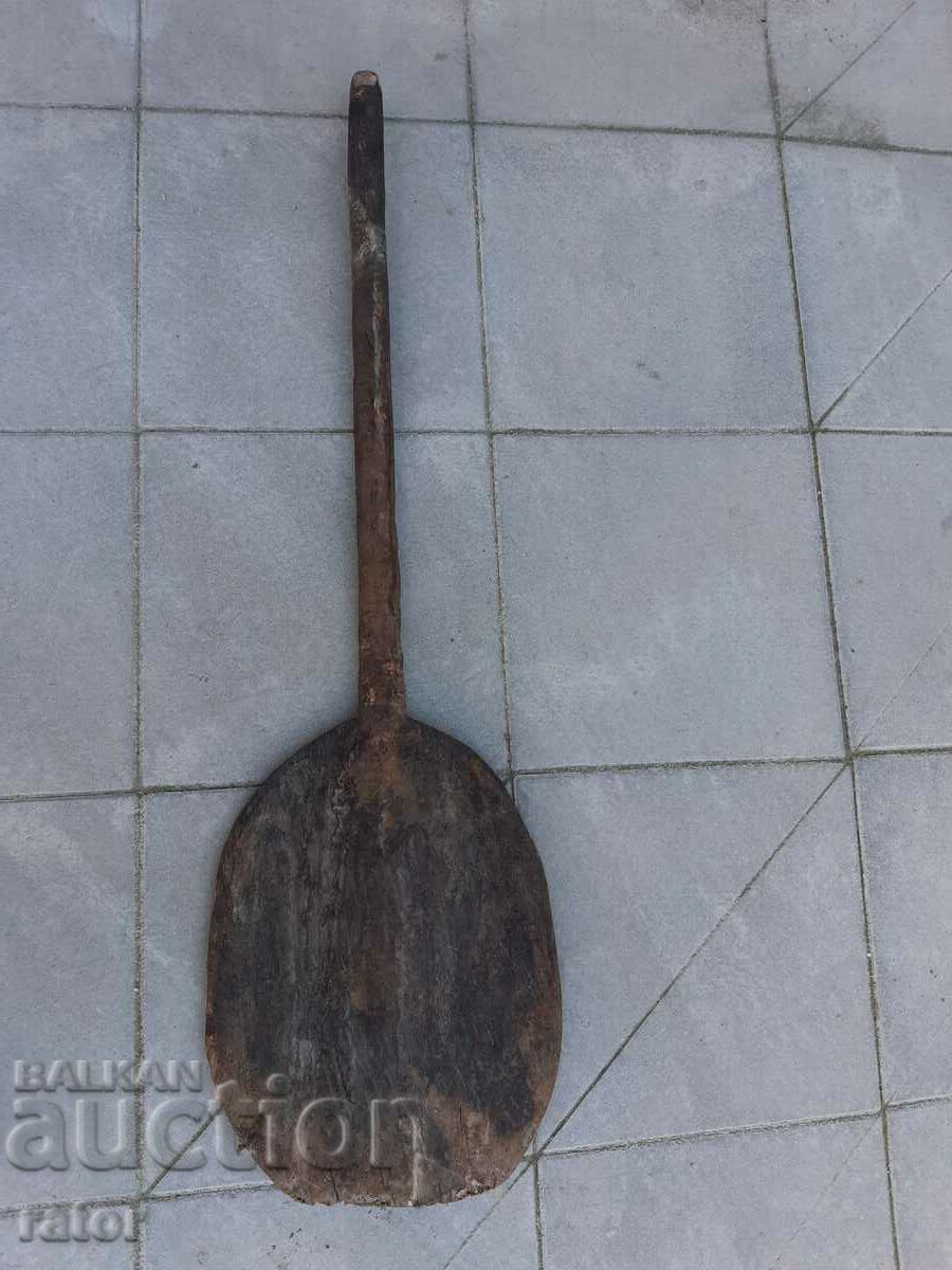 Delivery of Old shovel for bread, oven, bakery Delivery of Old shovel for bread, oven, bakery