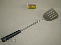 Cooking spatula 34 cm with round plastic. handle preserved