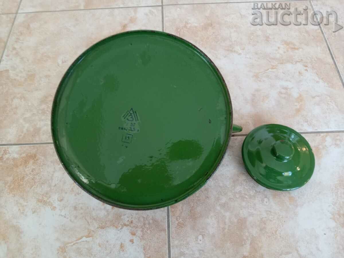 large retro vintage enamel green teapot 1950s - 6 large retro vintage enamel green teapot 1950s - 6