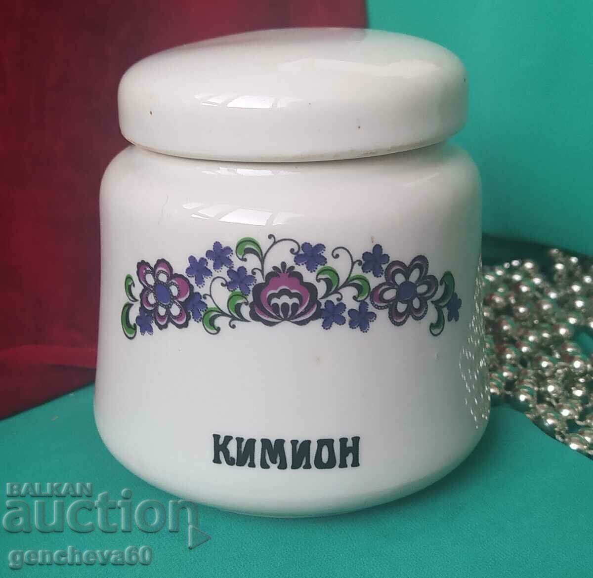 Old porcelain spice jar/Stefan Yrdanov Old porcelain spice jar/Stefan Yrdanov