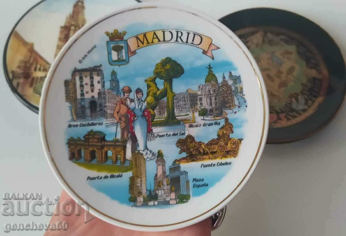 Collectible Porcelain Wall Plates Madrid, Toledo, Thassos with price 40.00 BGN | € 20.45 Collectible Porcelain Wall Plates Madrid, Toledo, Thassos with price 40.00 BGN | € 20.45