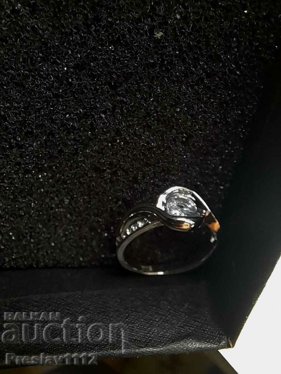 Silver ring with Moissanite 0.8ct