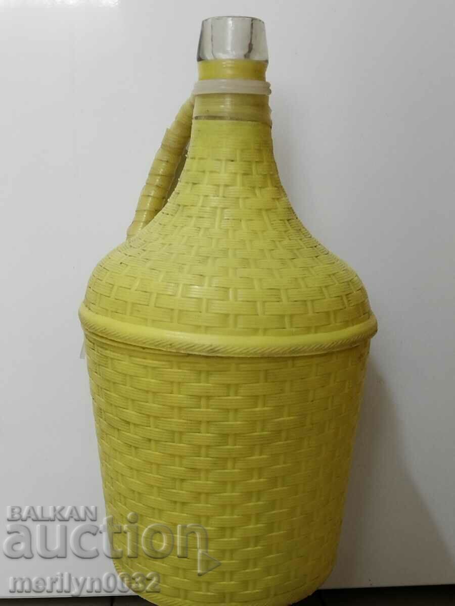 Damajana veche cu impletitura, sticla mare, pahar cu preț 45.00 BGN | € 23.01 Damajana veche cu impletitura, sticla mare, pahar cu preț 45.00 BGN | € 23.01