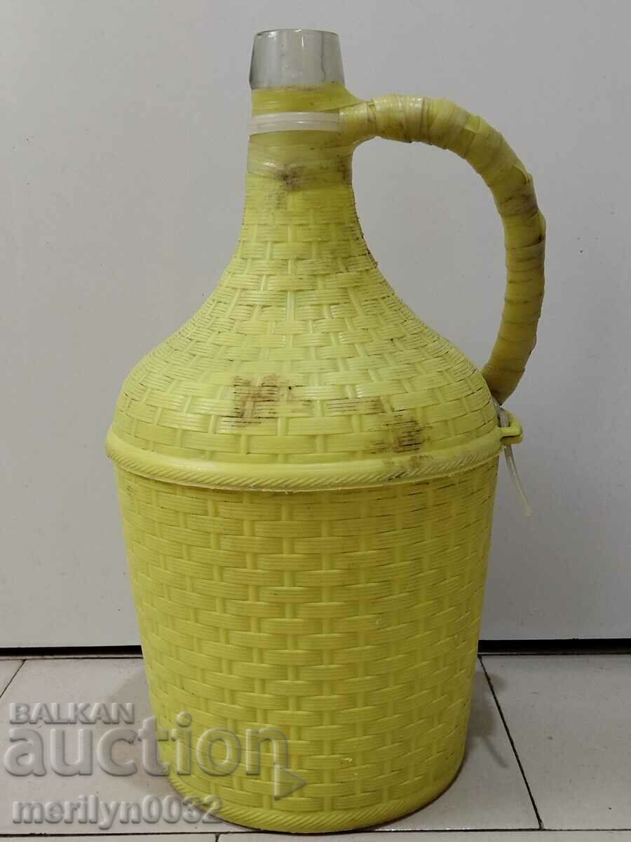 Licitație Damajana veche cu impletitura, sticla mare, pahar Licitație Damajana veche cu impletitura, sticla mare, pahar