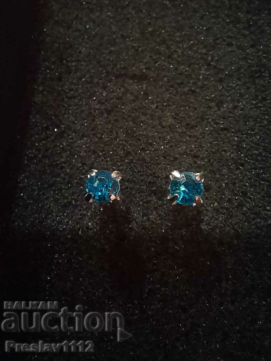 Earrings with Topaz 3mm