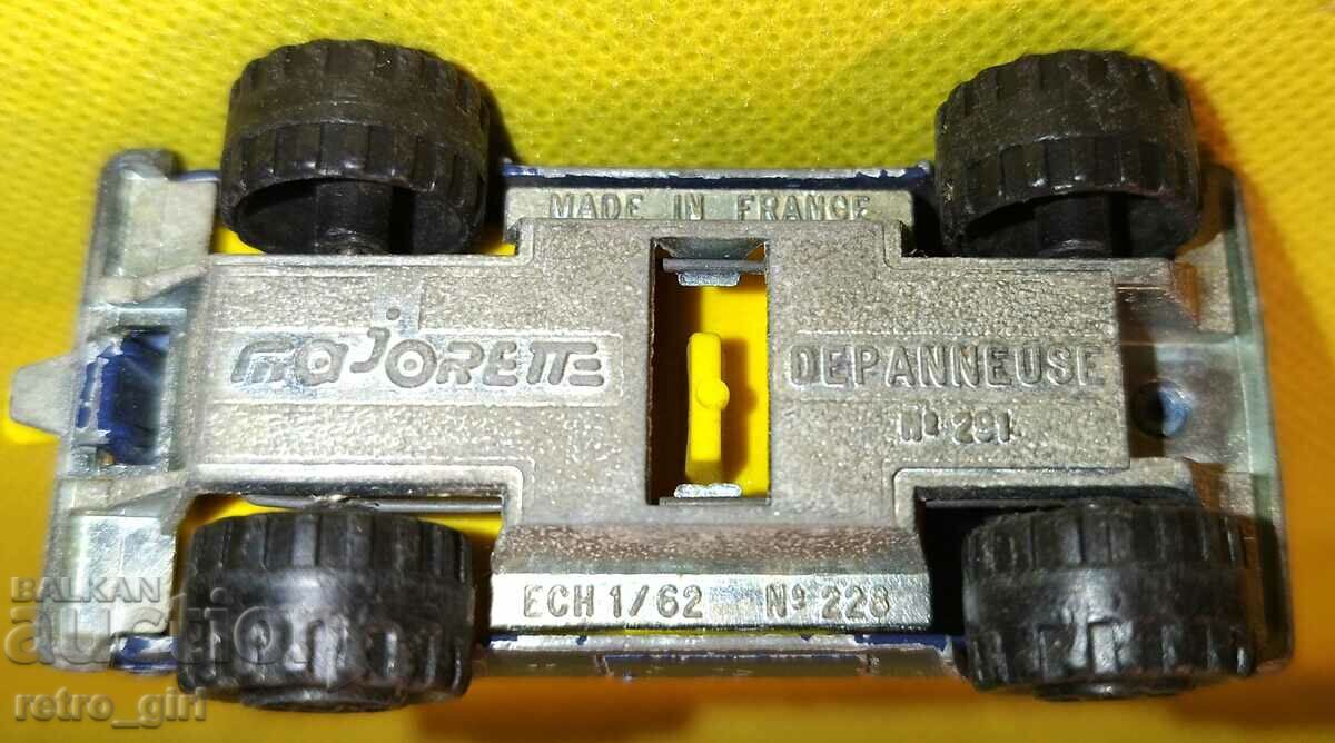 Delivery of Old "Matchbox" model. Delivery of Old "Matchbox" model.