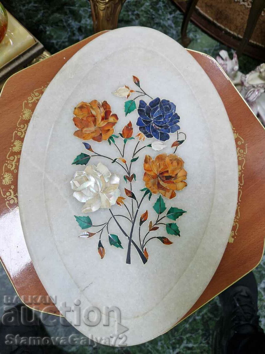 Auction  Indian marble plate with mother-of-pearl inlay