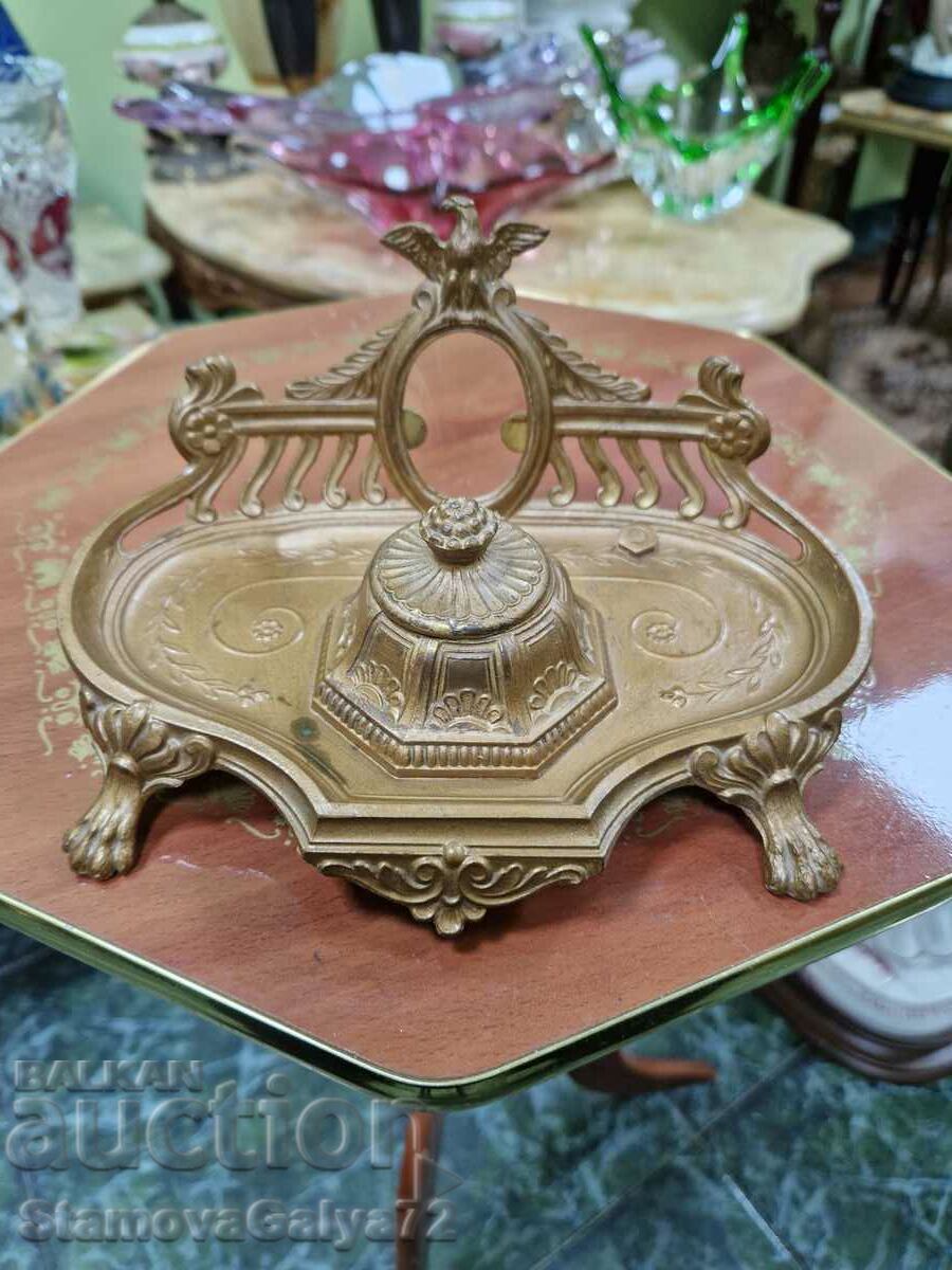 A great antique French bronze inkwell