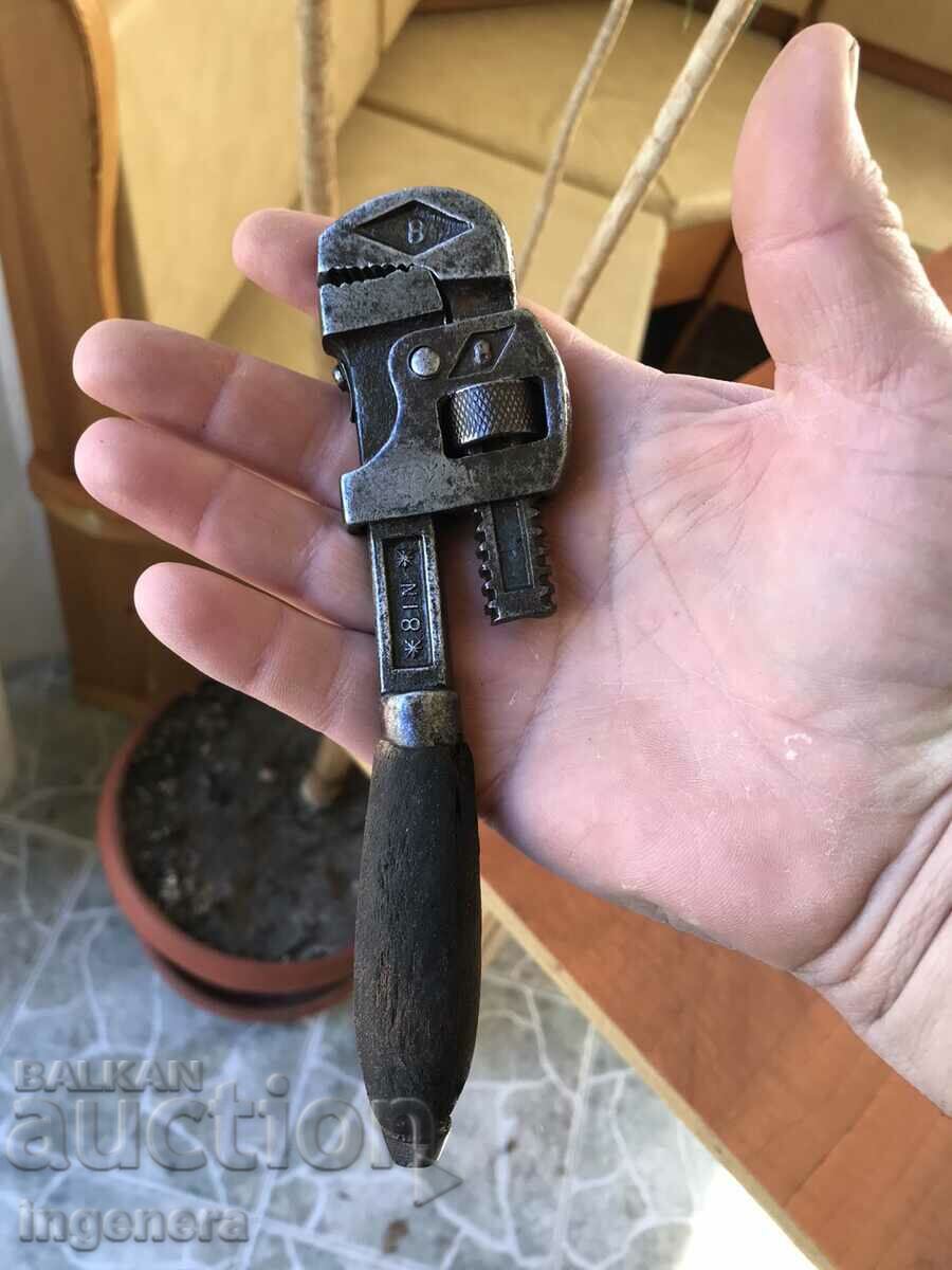 Delivery of FRENCH WRENCH #8 POCKET-OLD AUSTRIA Delivery of FRENCH WRENCH #8 POCKET-OLD AUSTRIA
