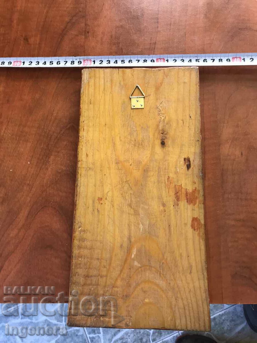 PANEL WOOD CARVING FOR A WALL - 5 PANEL WOOD CARVING FOR A WALL - 5