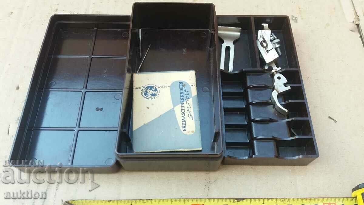 ОТЛИЧНА БАКЕЛИТОВА КУТИЙКА ОТ ШЕВНА МАШИНА - 7 ОТЛИЧНА БАКЕЛИТОВА КУТИЙКА ОТ ШЕВНА МАШИНА - 7