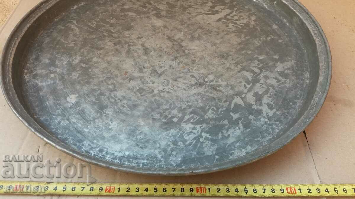 Delivery of EXCELLENT WROUGHT RENAISSANCE BLUE, TRAY Delivery of EXCELLENT WROUGHT RENAISSANCE BLUE, TRAY